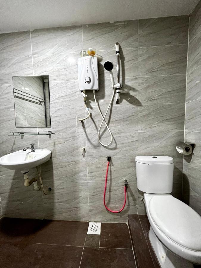 Homestay 55 Johor Bahru Esterno foto