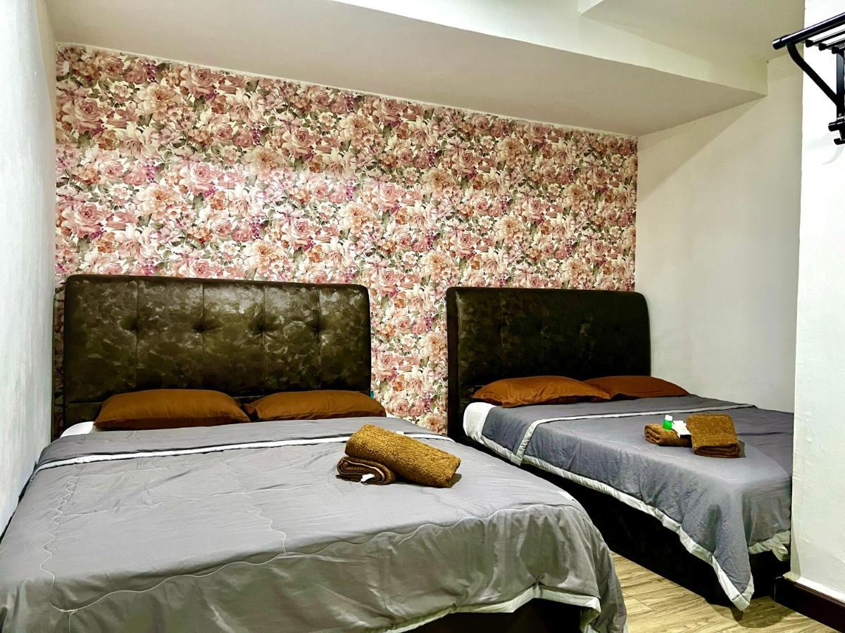 Homestay 55 Johor Bahru Esterno foto